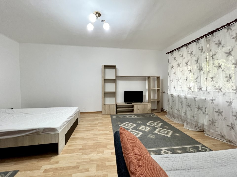 Garsoniera decomandata, 41 mp, PET FRIENDLY, pat & canapea |Vitan Mall